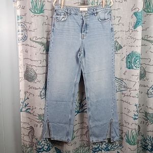 🚦2for25🚦We the free wide leg, button fly jeans, split leg at hemlines.